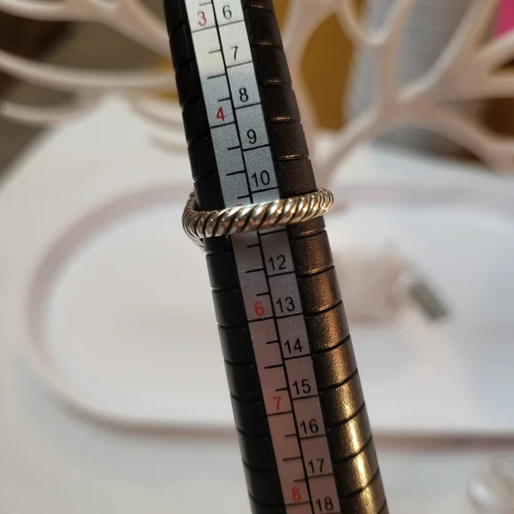 David Yurman Sterling Silver Sculpted Cable Pinky Ring. #195 - Picture 3 of 11